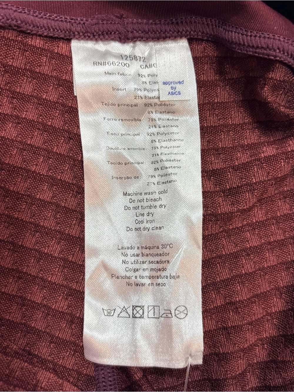 NWT ASICS Burgundy Geometric Capri Leggings | Size Medium - Picture 11 of 14